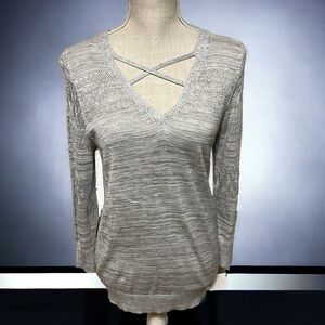 Lety & Me gray top. Size small